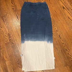 T2Love Elegant Blue and White Tie-Dye Maxi Skirt